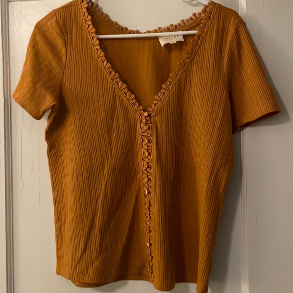 Sezane Perfect Top Size Small Mustard